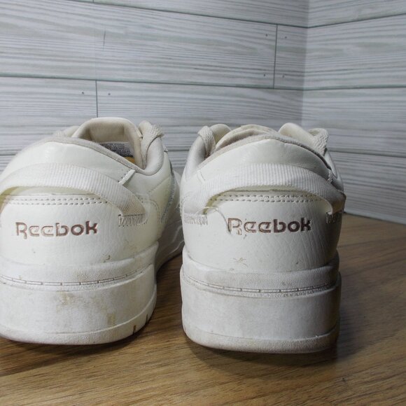 Reebok Classic Leather Women's Size 7.5 Shoes - Picture 3 of 4